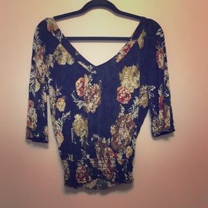 Flowy sleeved floral shirt